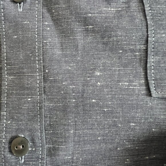 Van Heusen Men's XXL 18-18.5 Classic Fit Long Sleeve Button Down Blue Shirt - Picture 3 of 5